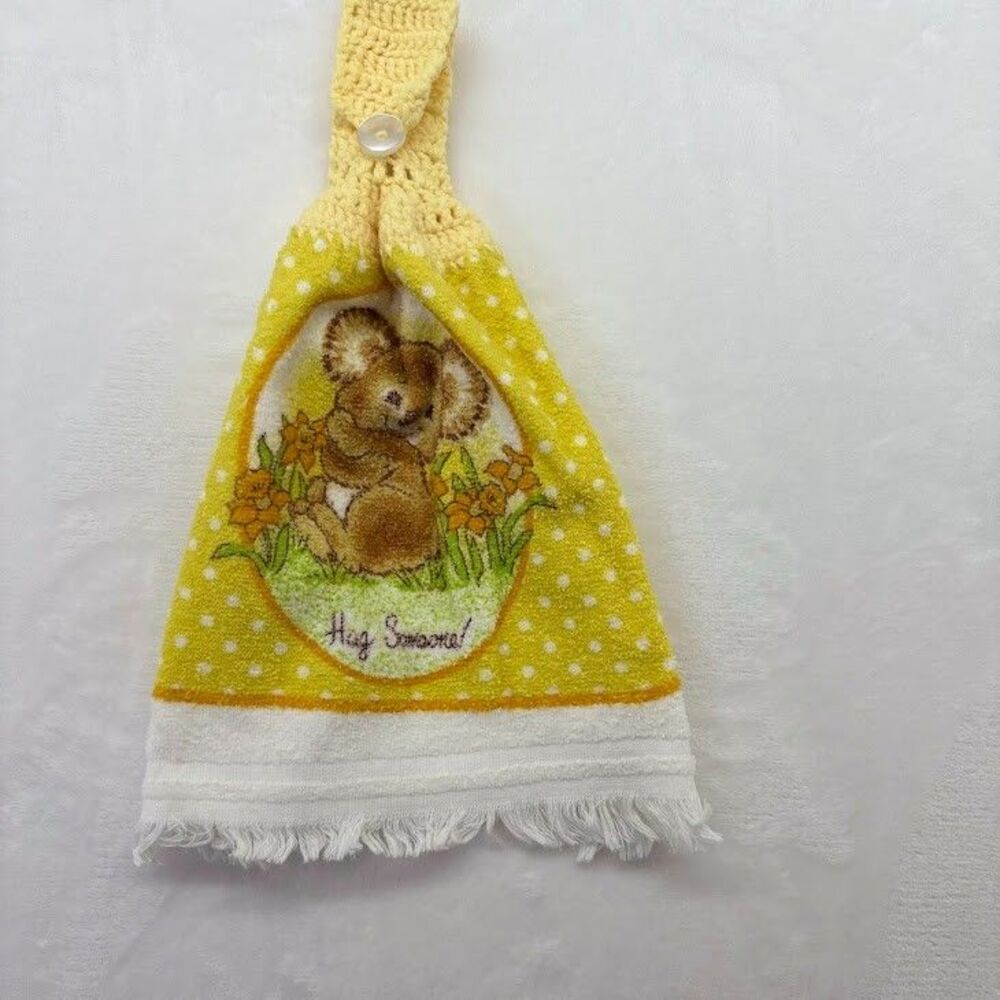 Vintage Leshner Farmhouse Dish Towels Terry Cotton Crochet Koala Bears Yellow